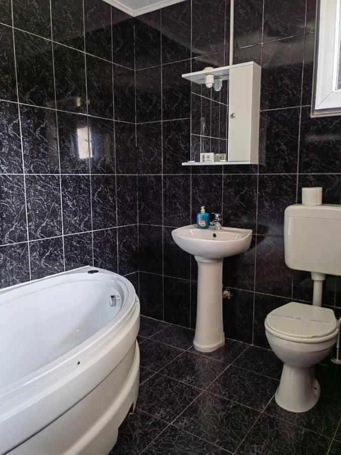Casa Alexandru Hotel 2 Mai Luaran gambar