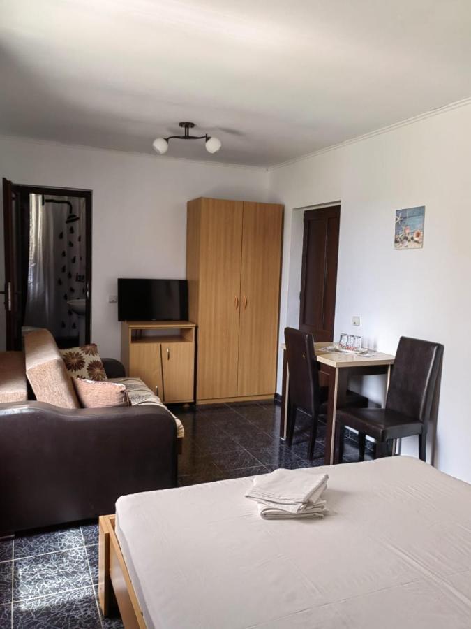 Casa Alexandru Hotel 2 Mai Luaran gambar